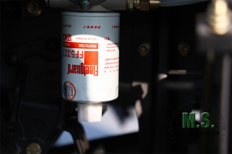 Dongfeng 6x6 off-road truck chassis with cab air filter