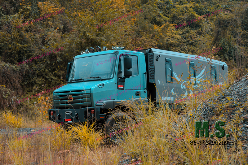 Made in China 4x4 off-road prisoner transportation truck