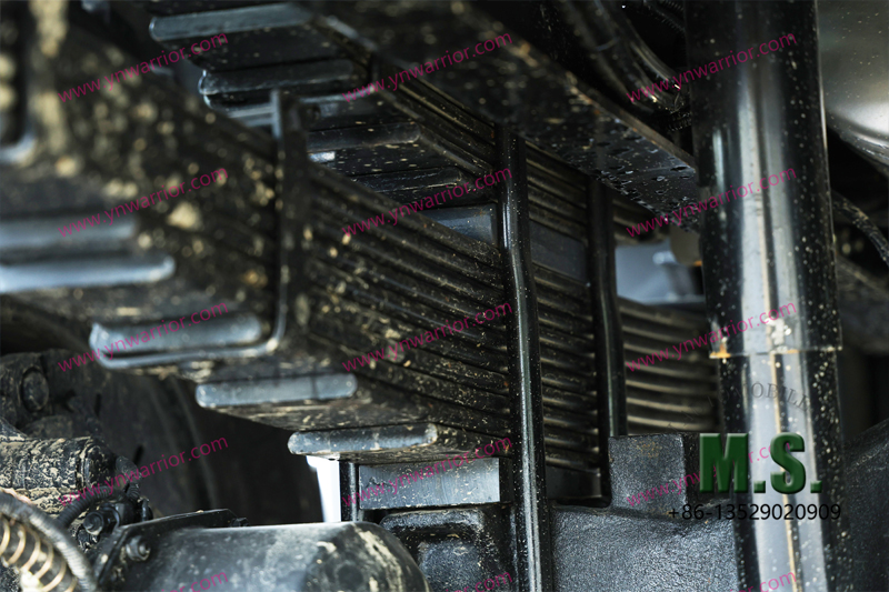 rear leaf spring suspension of Chinese Armored troops carrier