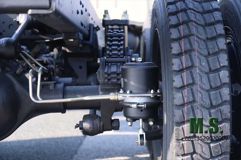 Dongfeng 6x6 off-road truck chassis with cab axle details