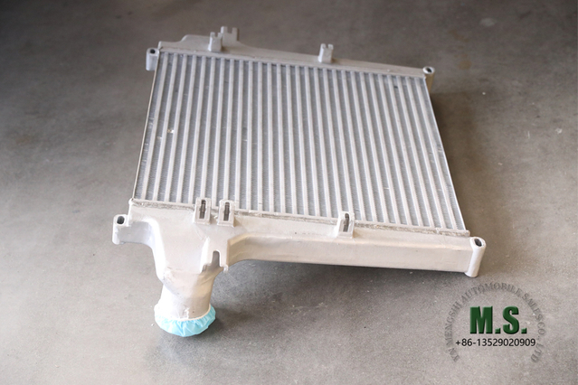 6*4 Dongfeng Engine Cooling_Export Special Purpose Truck Radiator