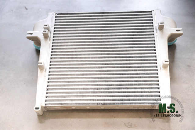 6*4 Dongfeng Engine Cooling_Export Special Purpose Truck Radiator