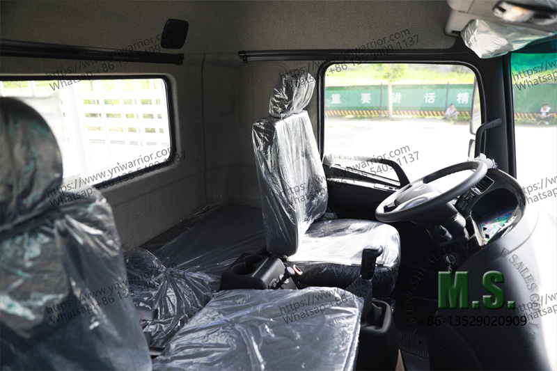 how dongfeng cargo truck cabin looks like