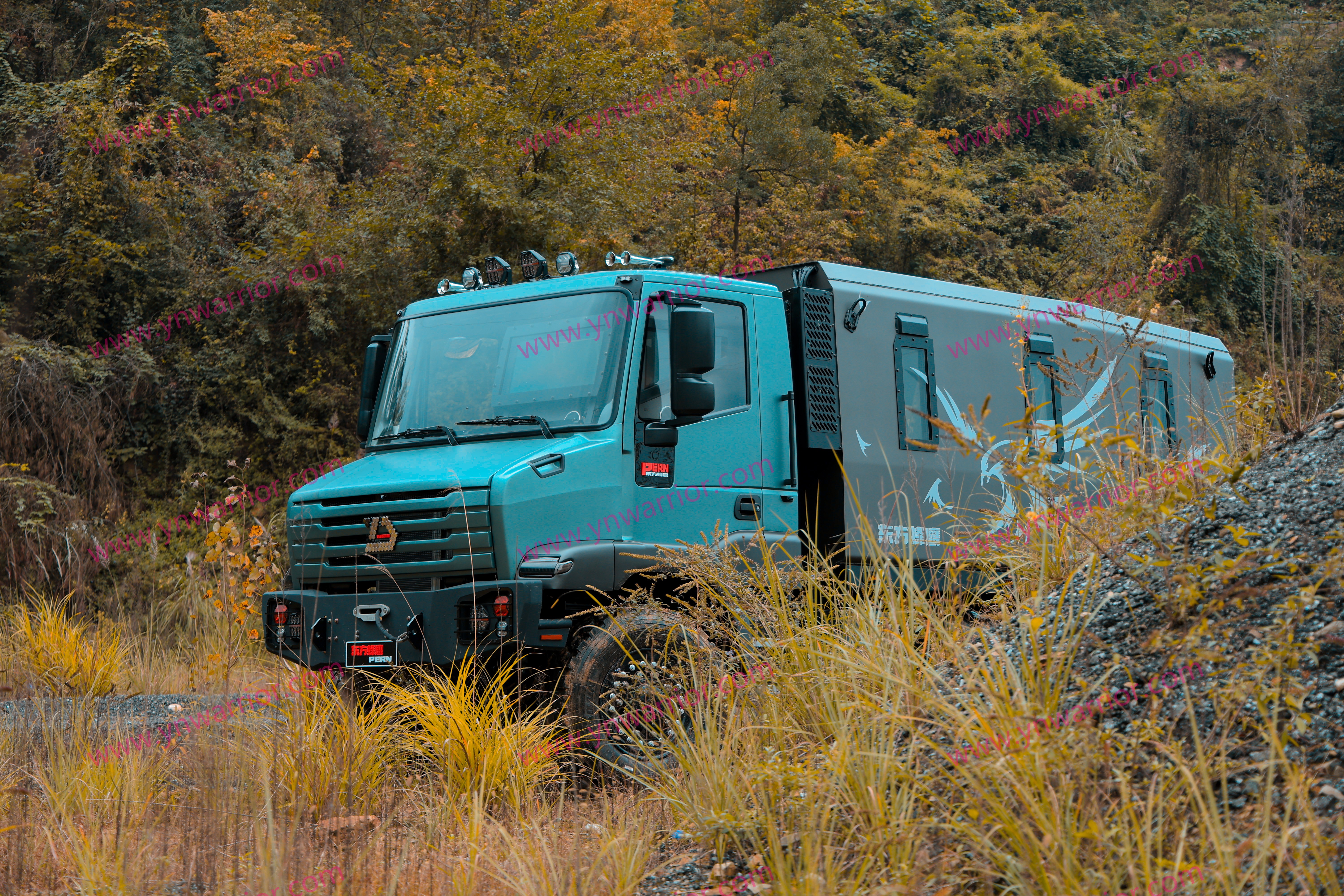 Made in China 4x4 off-road prisoner transportation truck