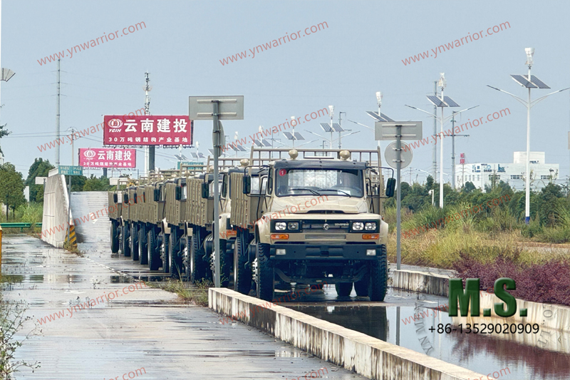 Dongfeng 4x4 truck rear double tyre_wading dept test