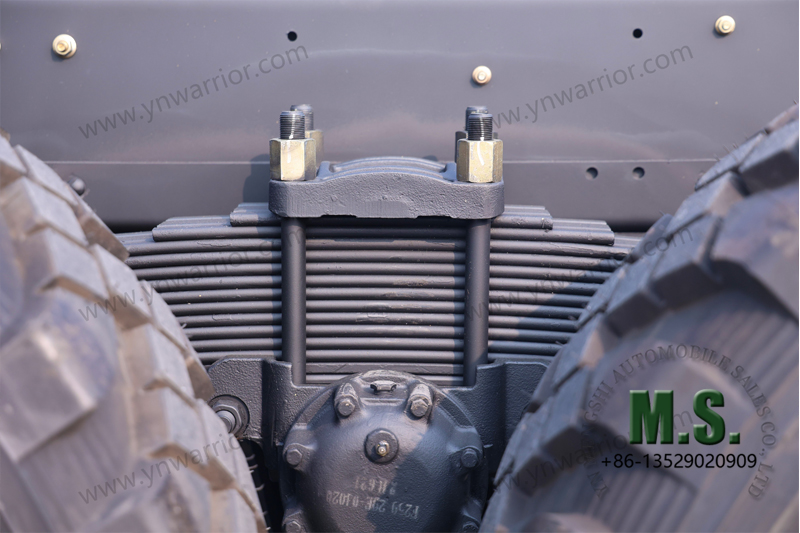 Dongfeng 11-ton 6x6 off-road truck single rear tyre enhanced leaf spring