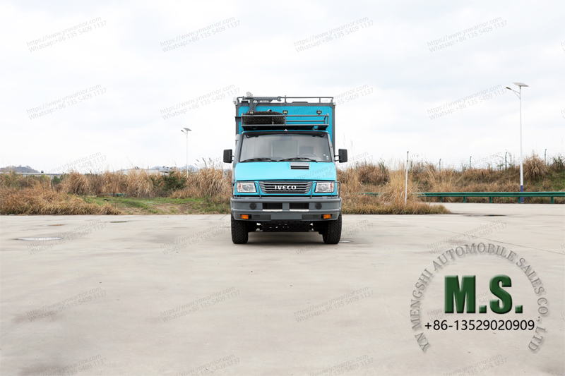 China Iveco 4x4 Off-road RV front side