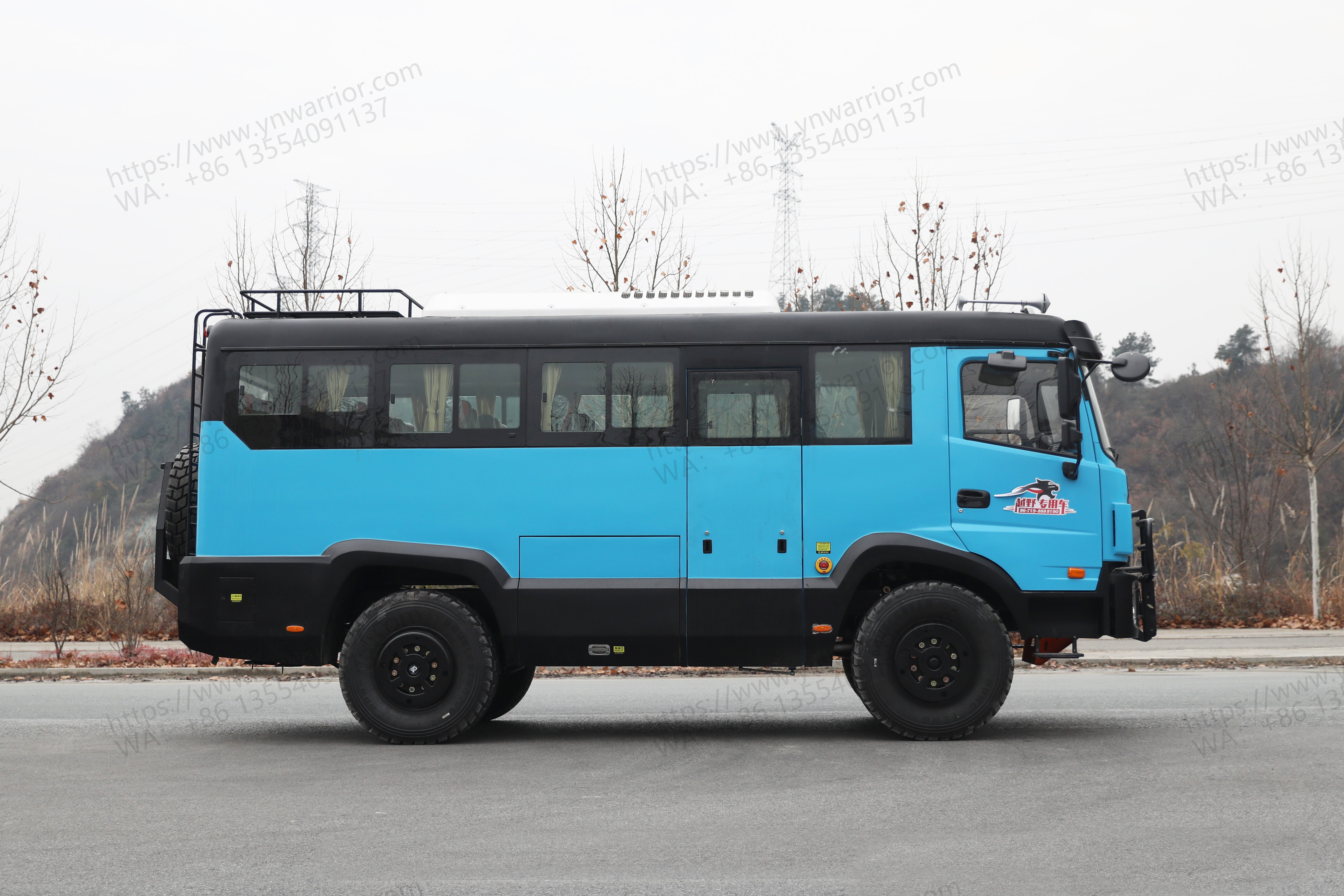 Dongfeng off-road bus side