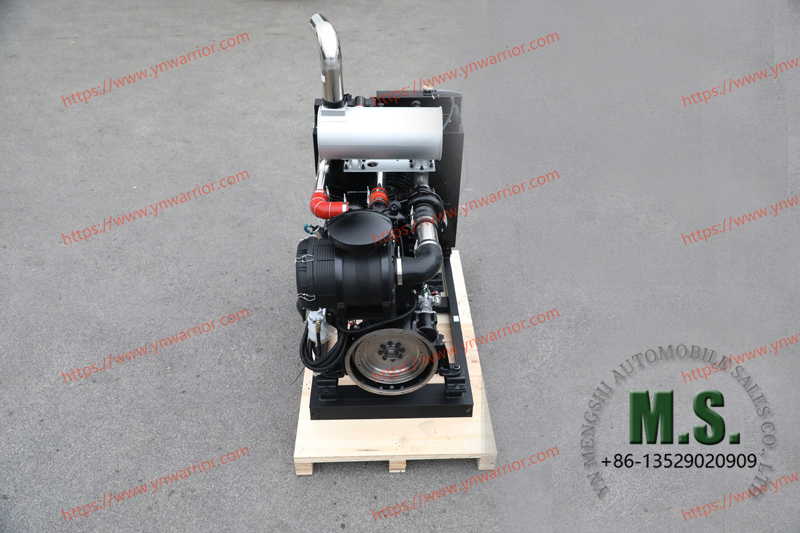 engine with holding form