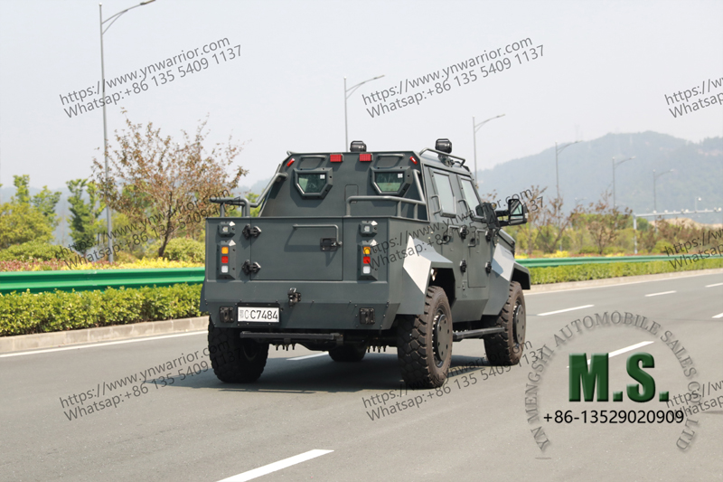 16-ton gross weight 4x4 off-road armored pick-up