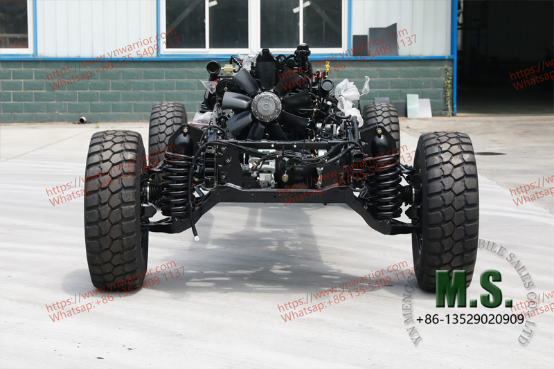 220-horse power Cummins engine China military rolling chassis