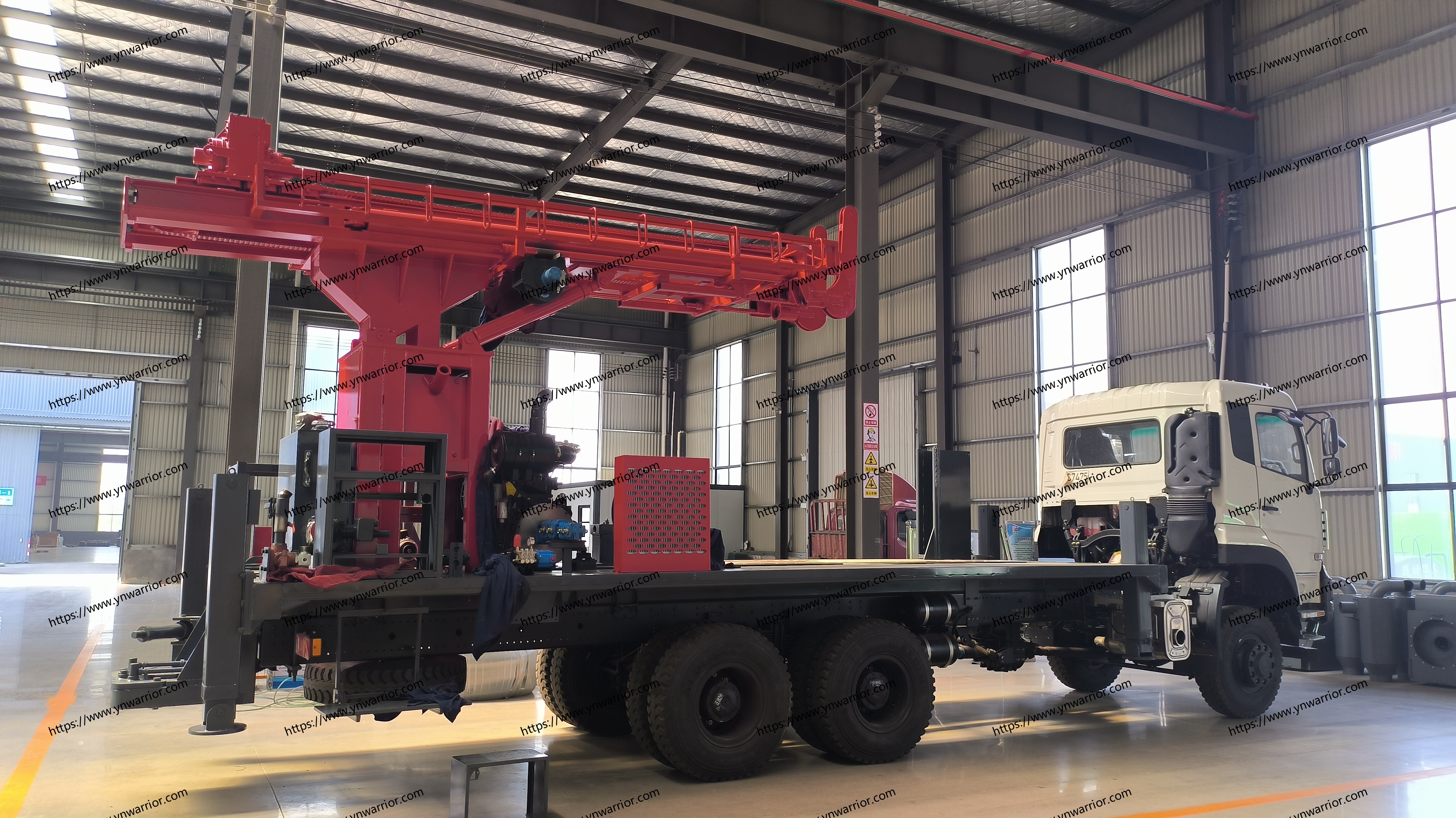 Drill rig Dongfeng Chinese truck