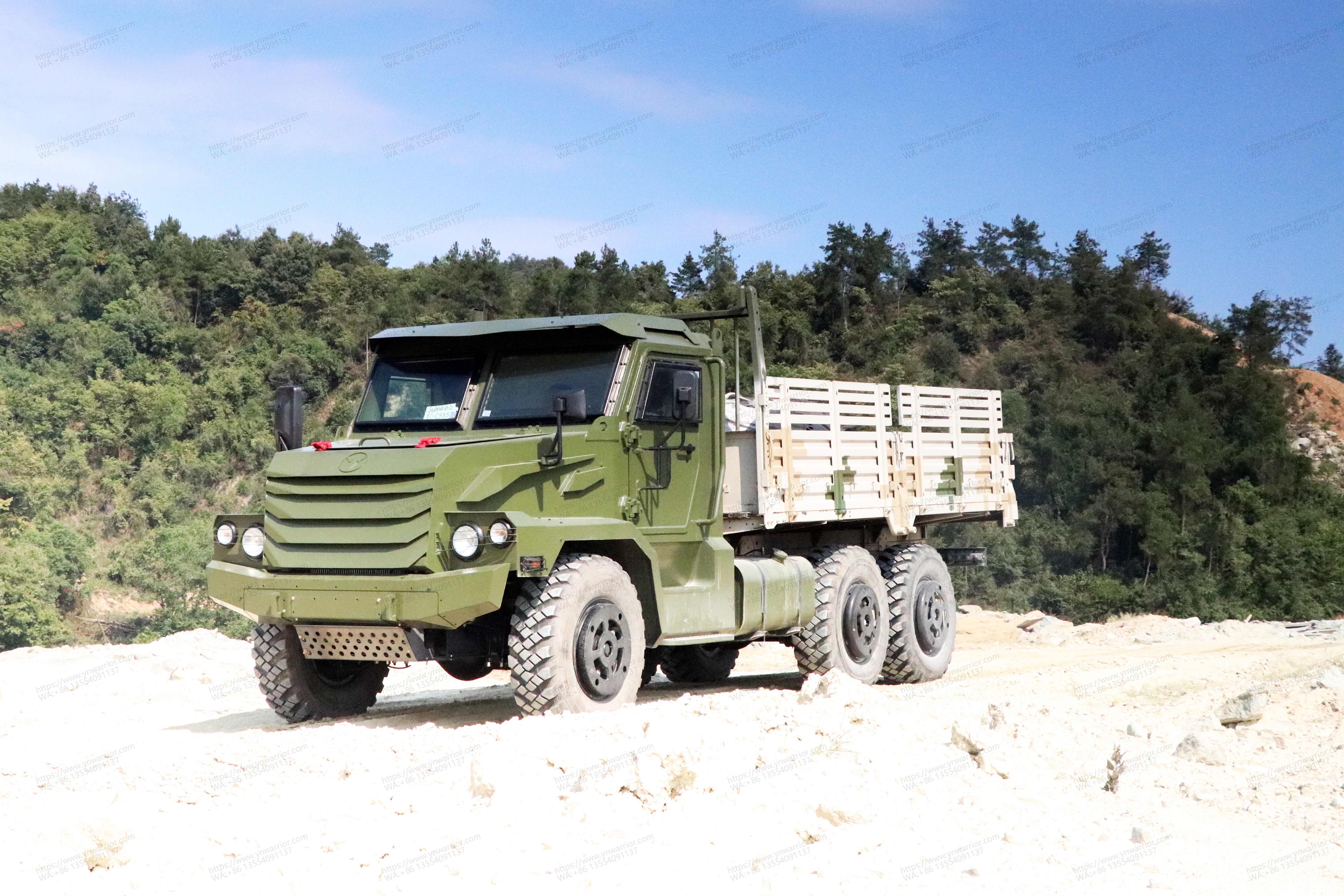 Dongfeng AWD off-road military bulletproof armored truck