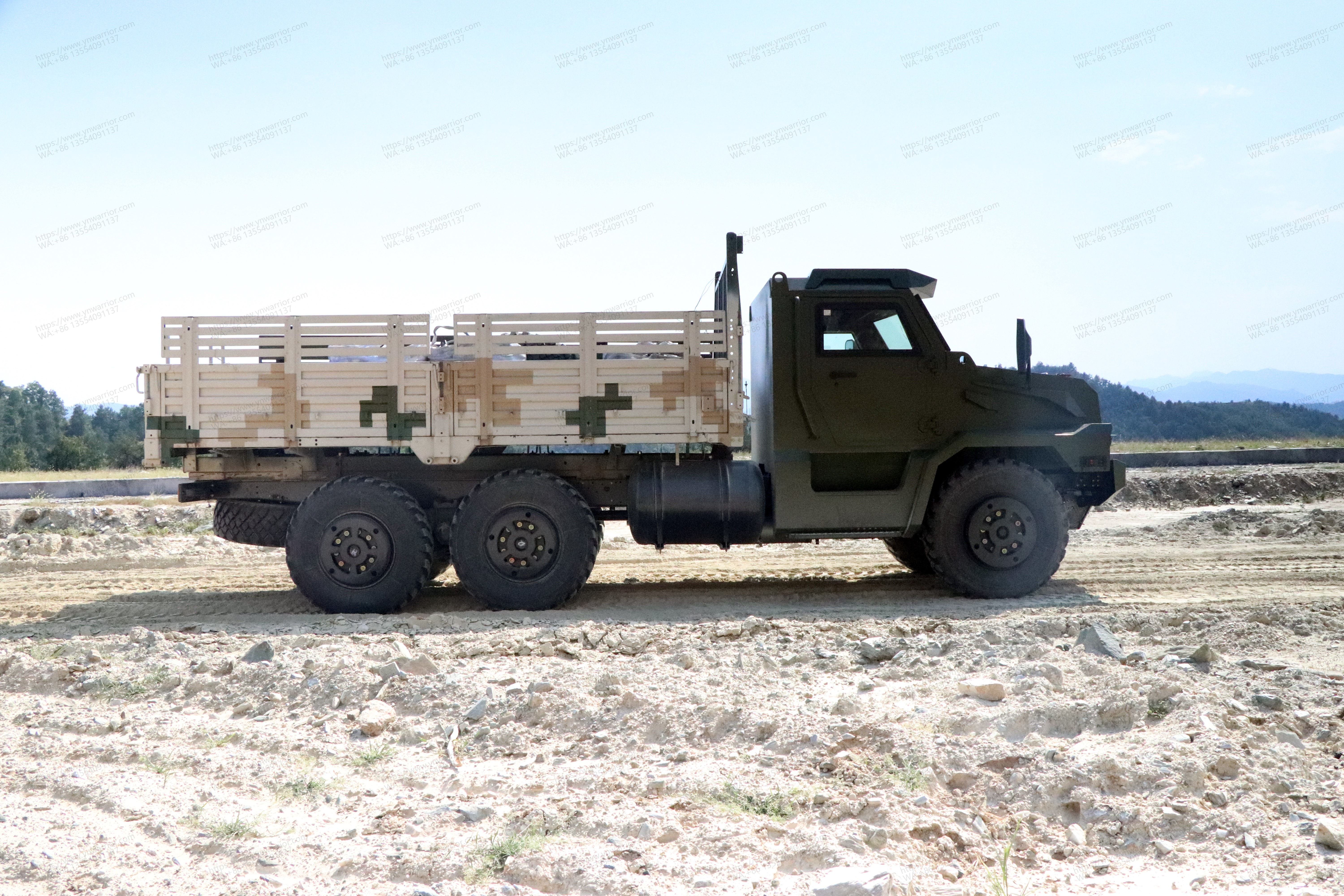 Dongfeng 6x6 off-road military explosive proof truck