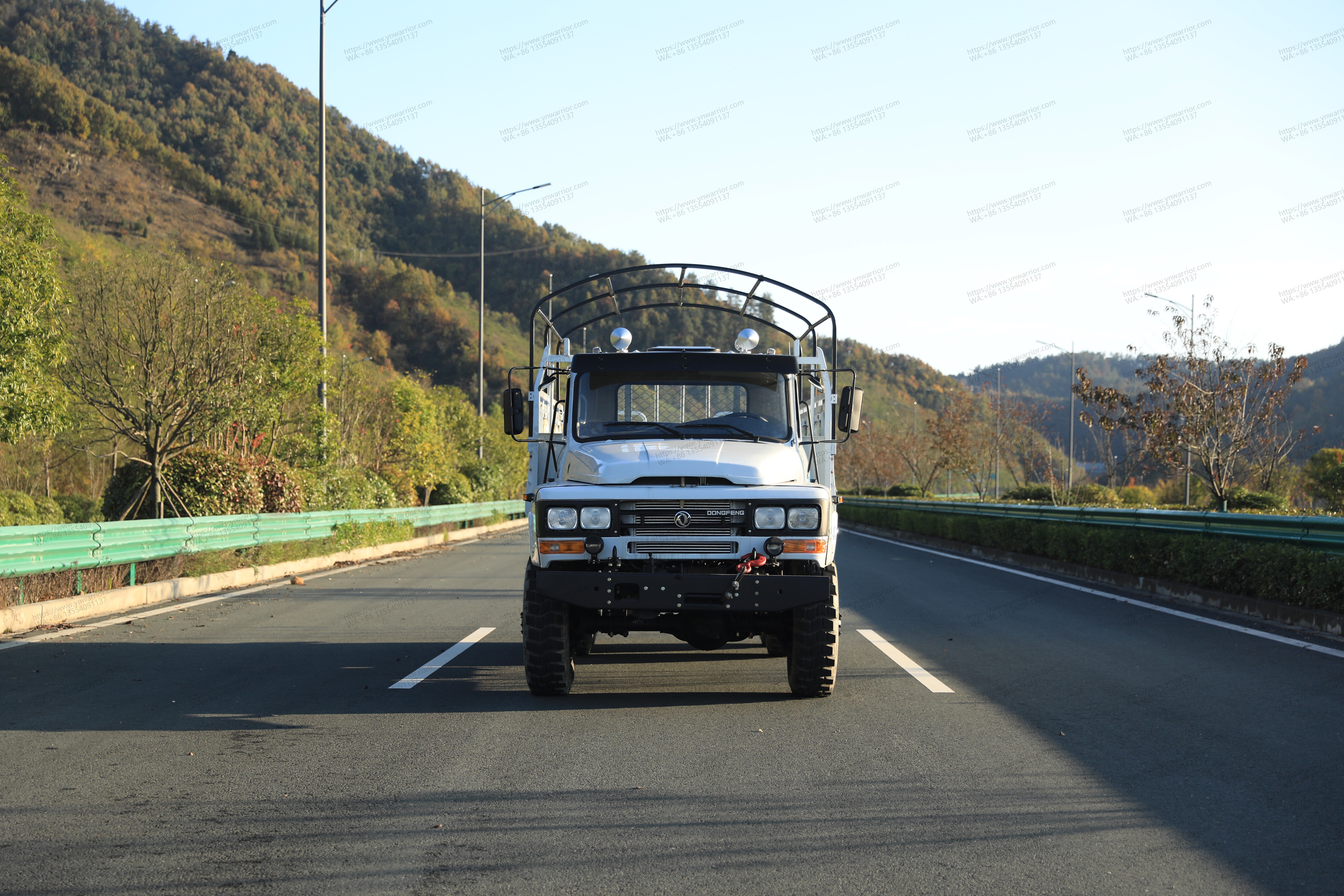 Dongfeng off-road army foce truck