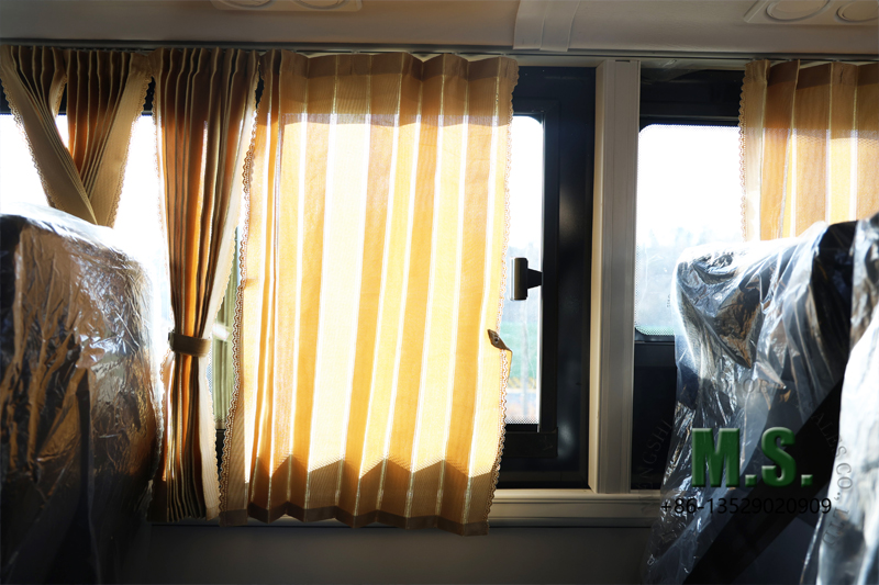 Dongfeng 6x6 off-road bus curtain and glass