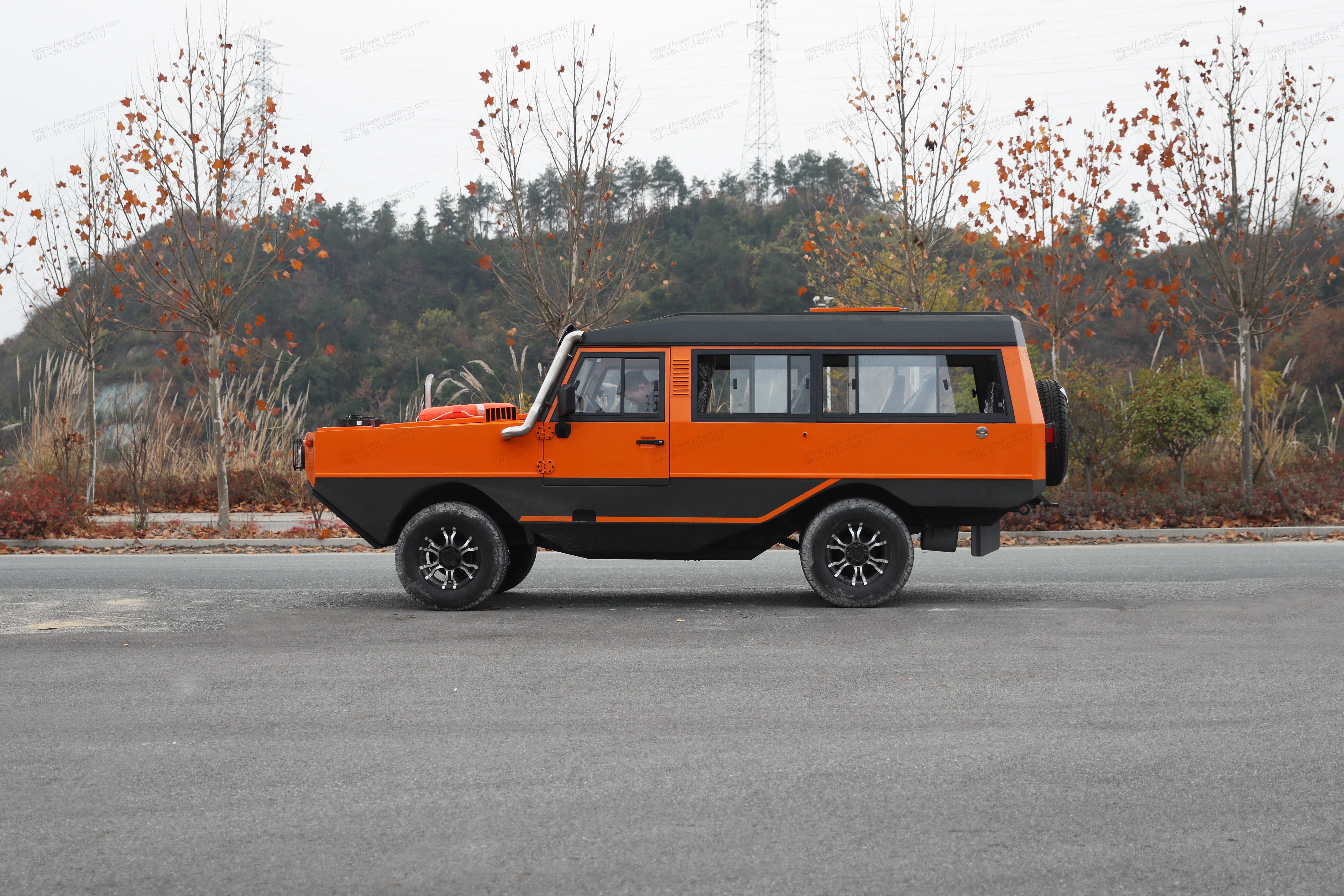 Chinese 4x4 off-road vehicle high suspension