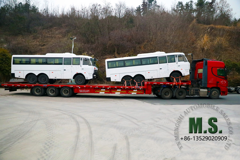 6X6 bus dispatched on the tractor truck