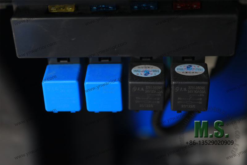 refrigerator control button inside the cab of dongfeng 4x4 refrigerator truck