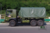 Dongfeng EQ2102 Flathead Army Green with Tarpaulin_Dongfeng 6*6 Off-road Transport Truck Export