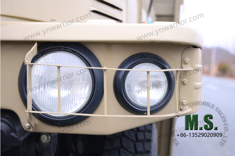 dongfeng 6x6 off-road dump truck protective grid on light