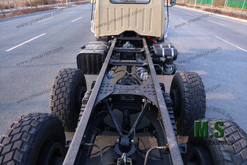 dongfeng 6x6 long nose truck chassis with cab with PTO