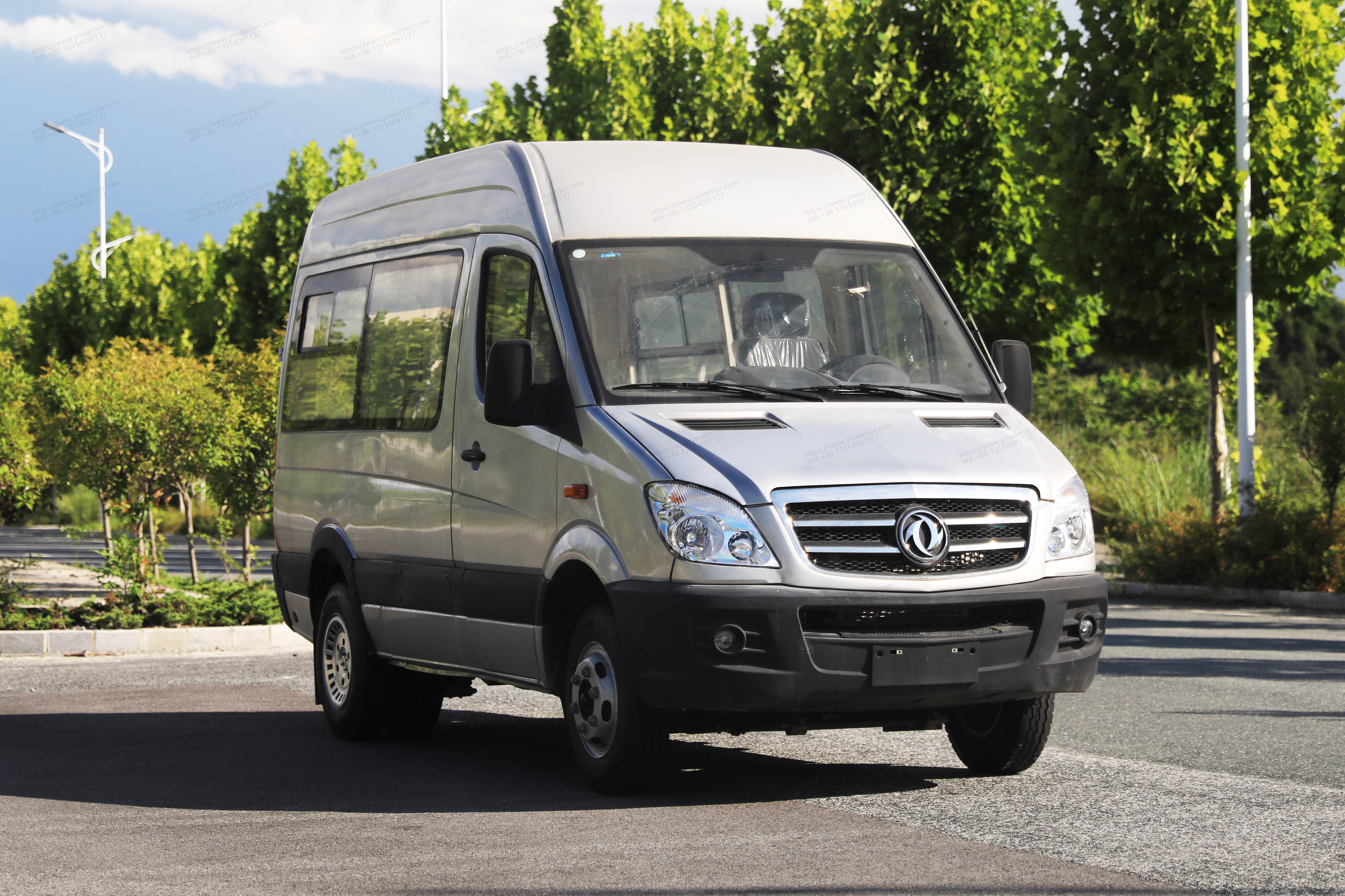 Chinese Dongfeng minivan