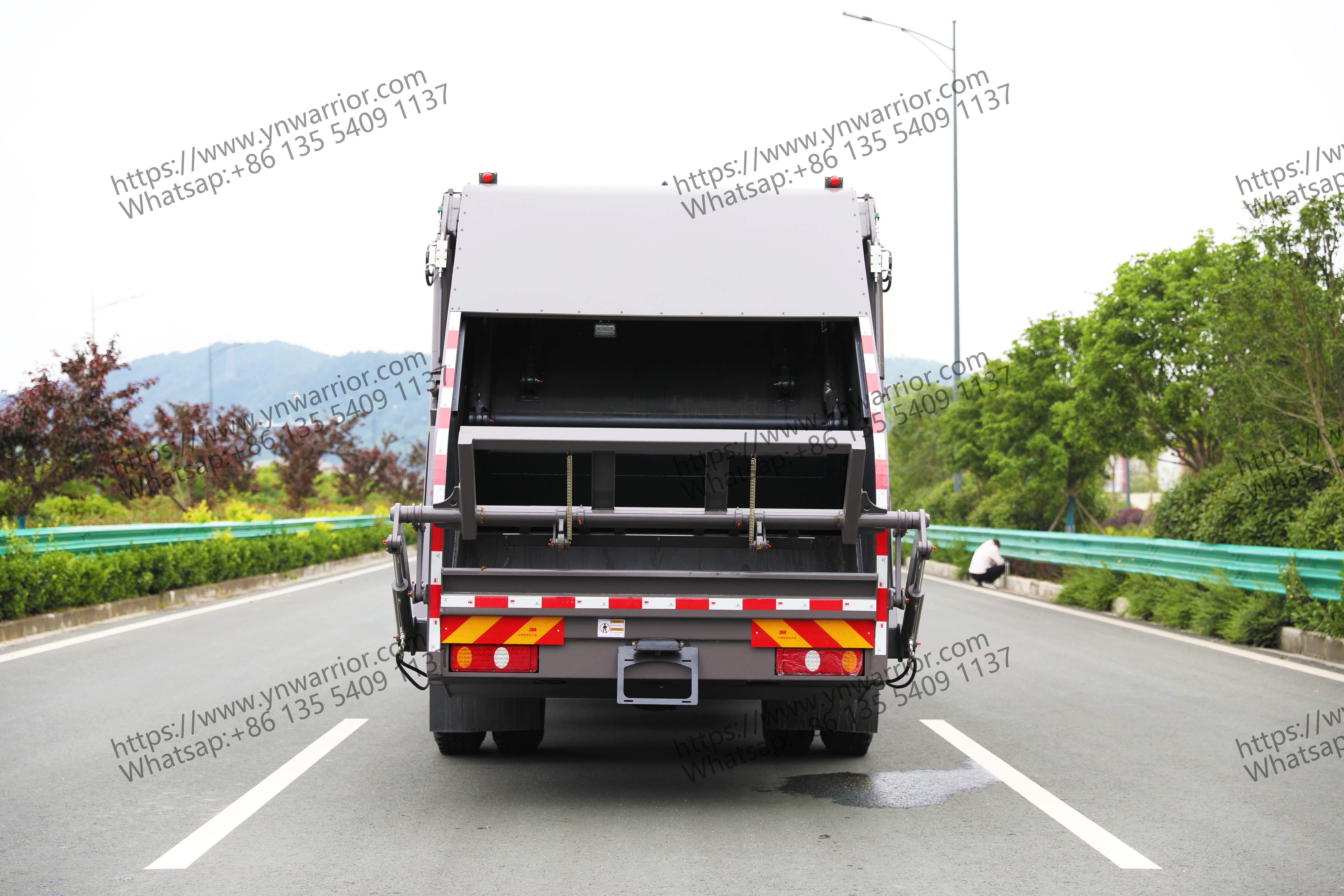Dongfeng garbage truck factory direct box