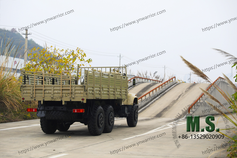 real shot of dongfeng truck on trial