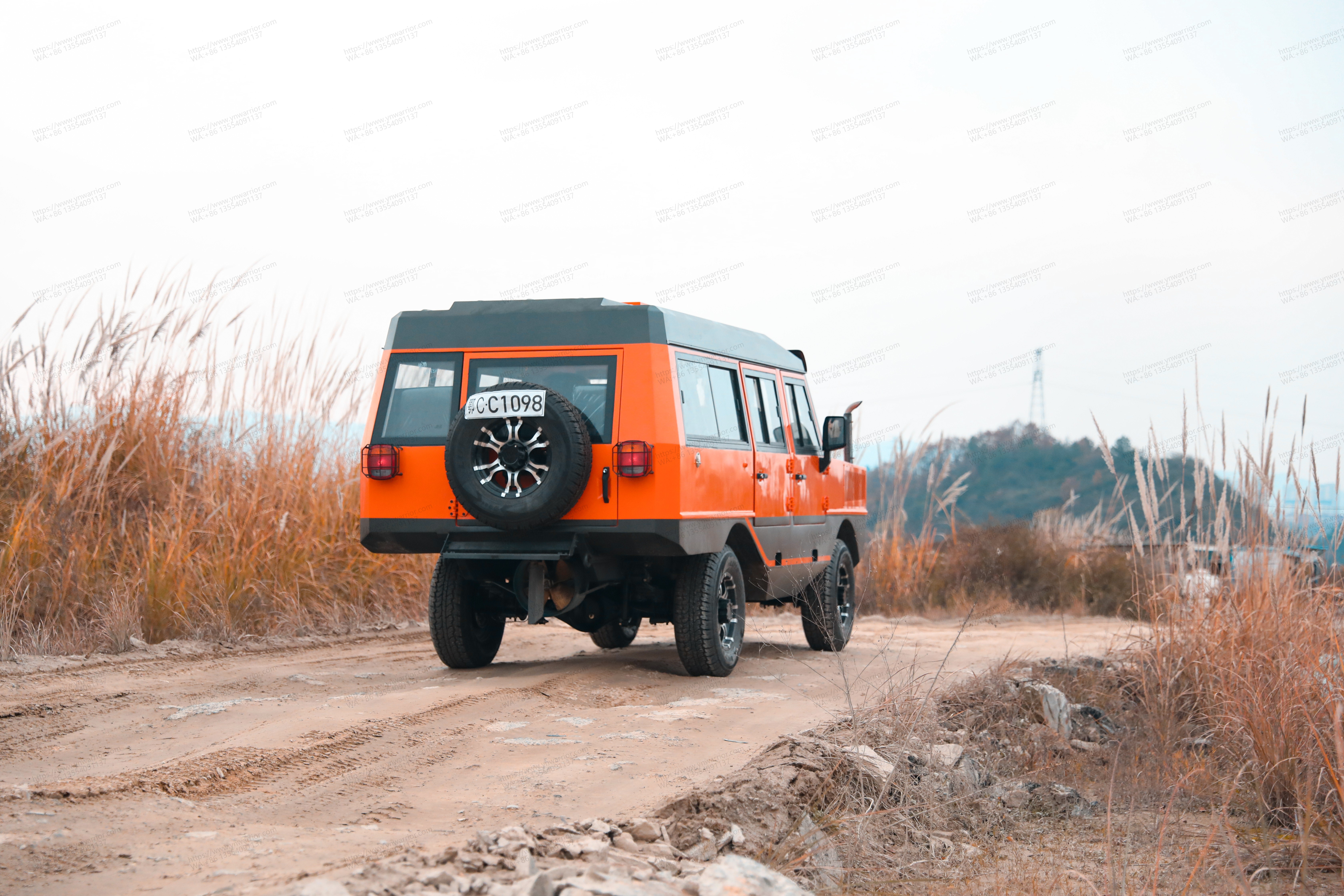 Chinese 4x4 off-road vehicle rescue vehicle