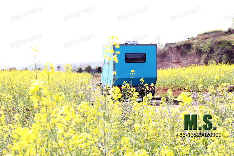 China Iveco 4x4 Off-road RV touring