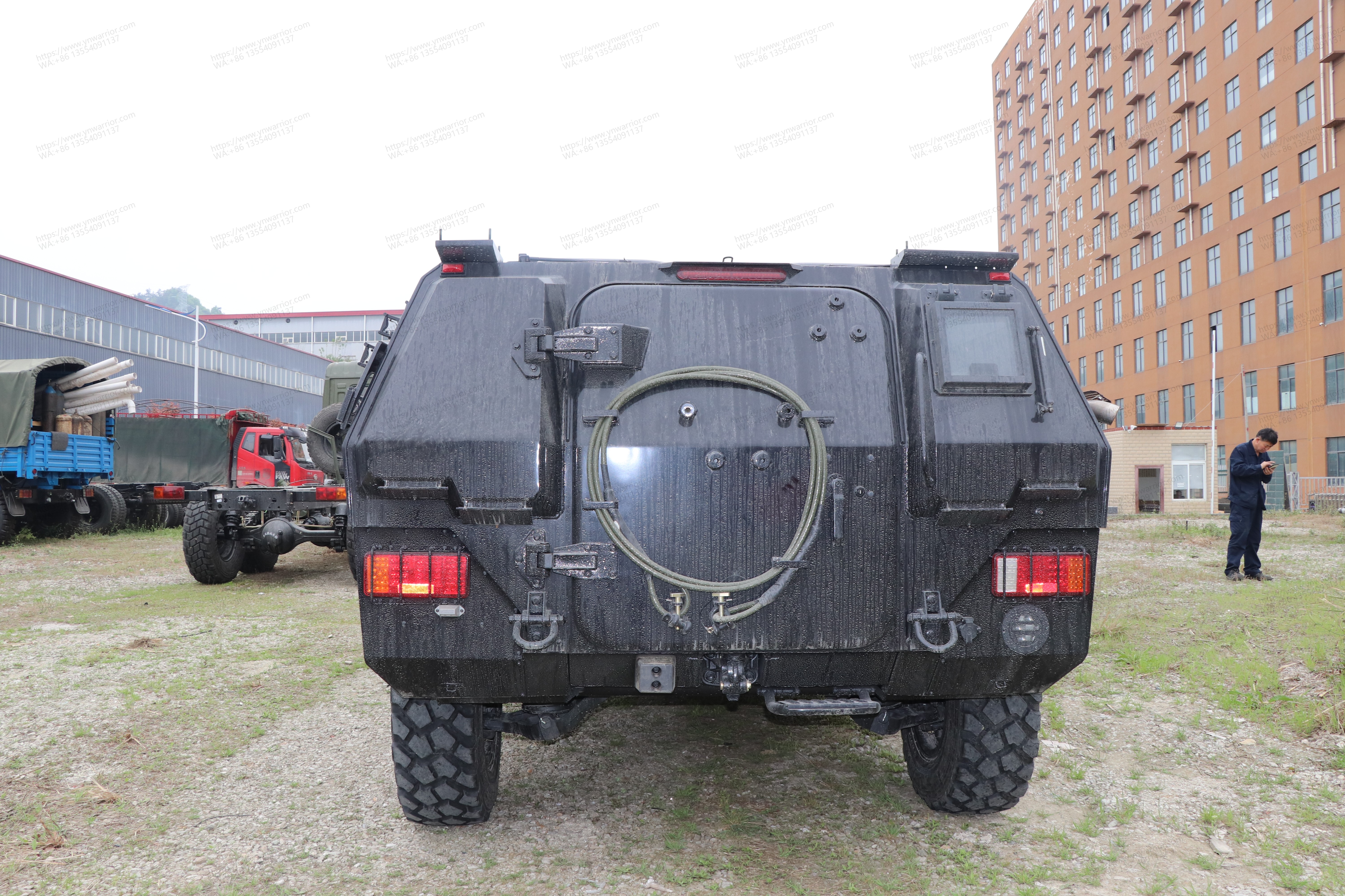 Dongfeng mengshi 4x4 off-road military vehicle