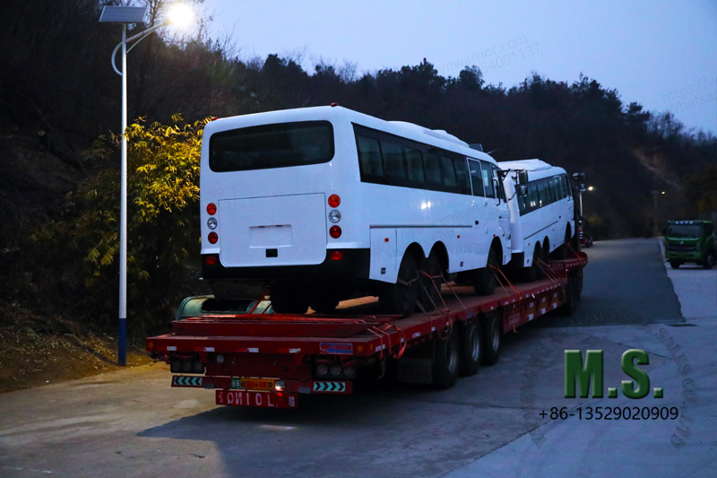 Dongfeng 6X6 bus dispatched