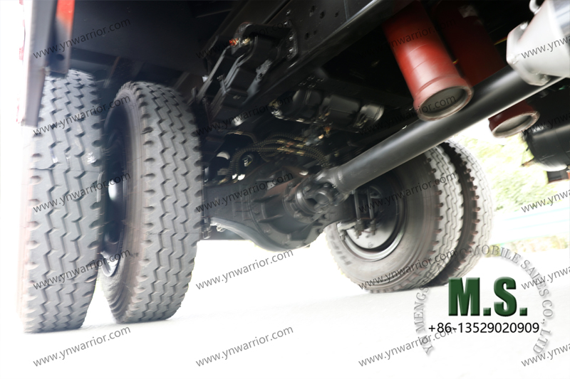 chassis of Dongfeng 4x2 Dolica dump truck