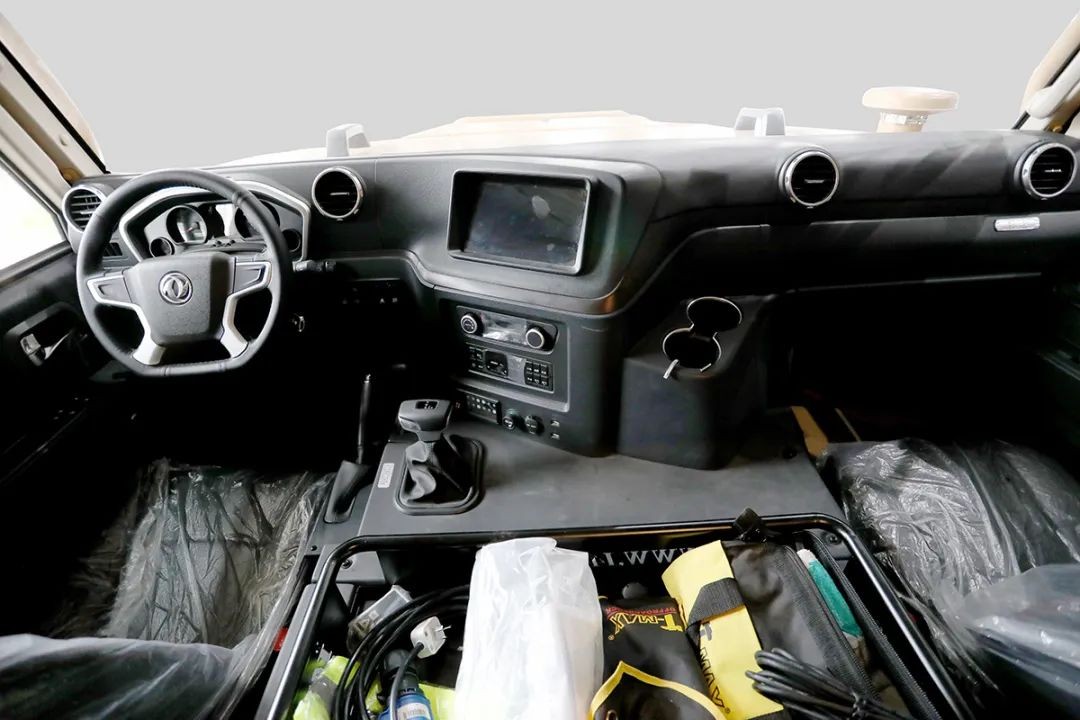 4x4 off-road mengshi expedition version former military model cab