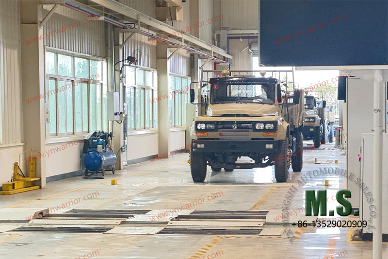 Dongfeng 4x4 truck rear double tyre_ last inspection