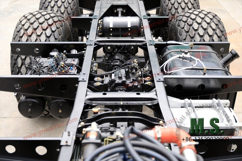 6x6 off-road massive rolling chassis with full circuit and wires