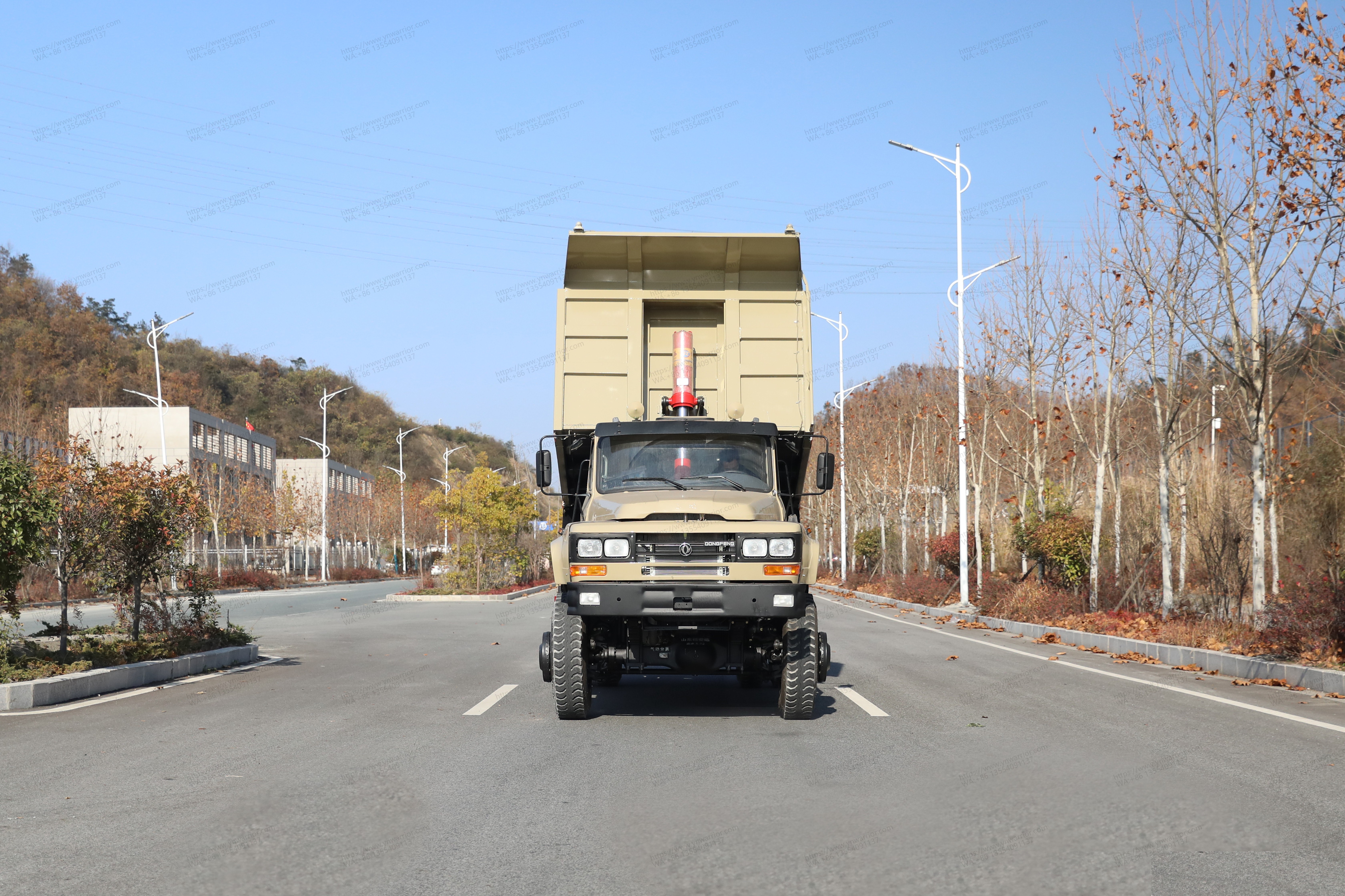 dongfeng 4x4 off-road dump truck cargo box