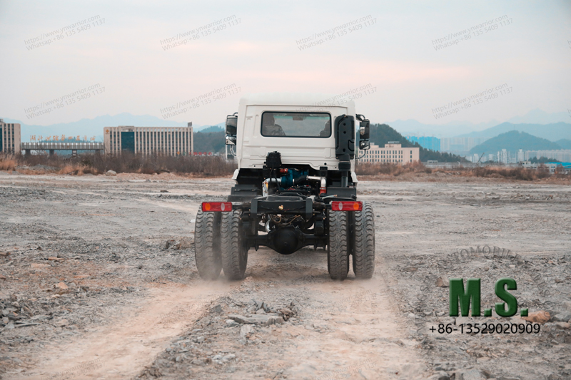 Dongfeng 4x2 dump truck chassis on mud