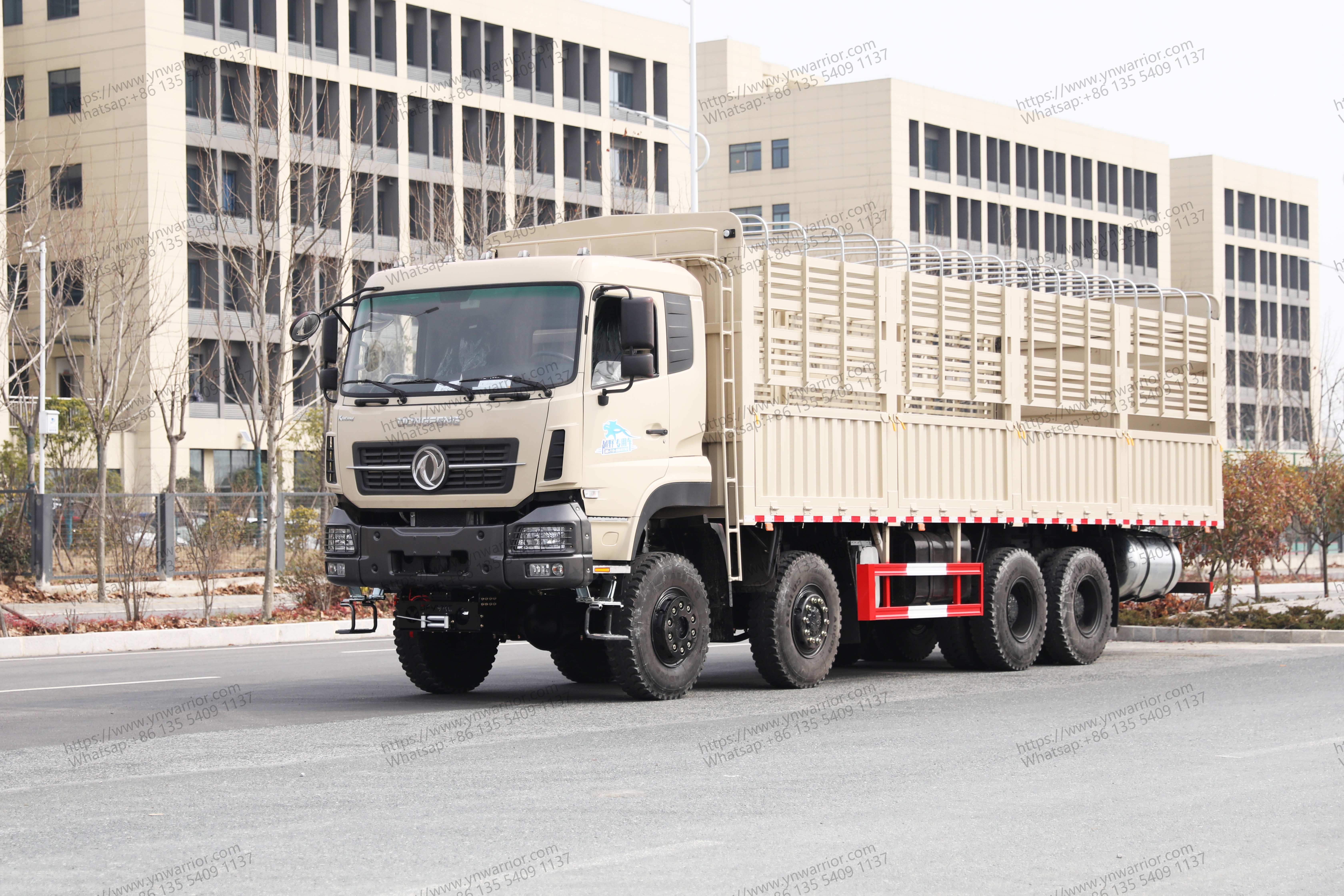 Dongfeng 8x8 heavy duty truck for heavy duty