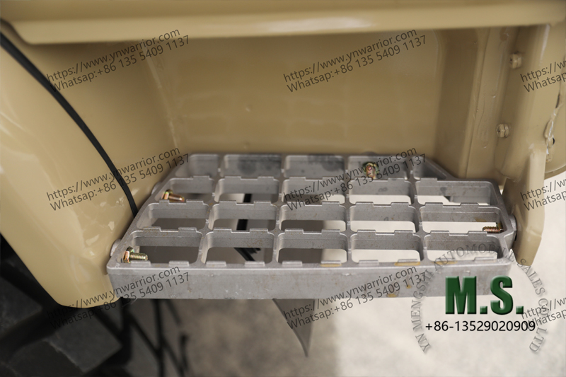6x6 troops carrier truck details, enter step