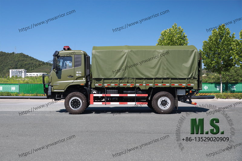 Dongfeng 4x4 cargo truck with tarpaulin