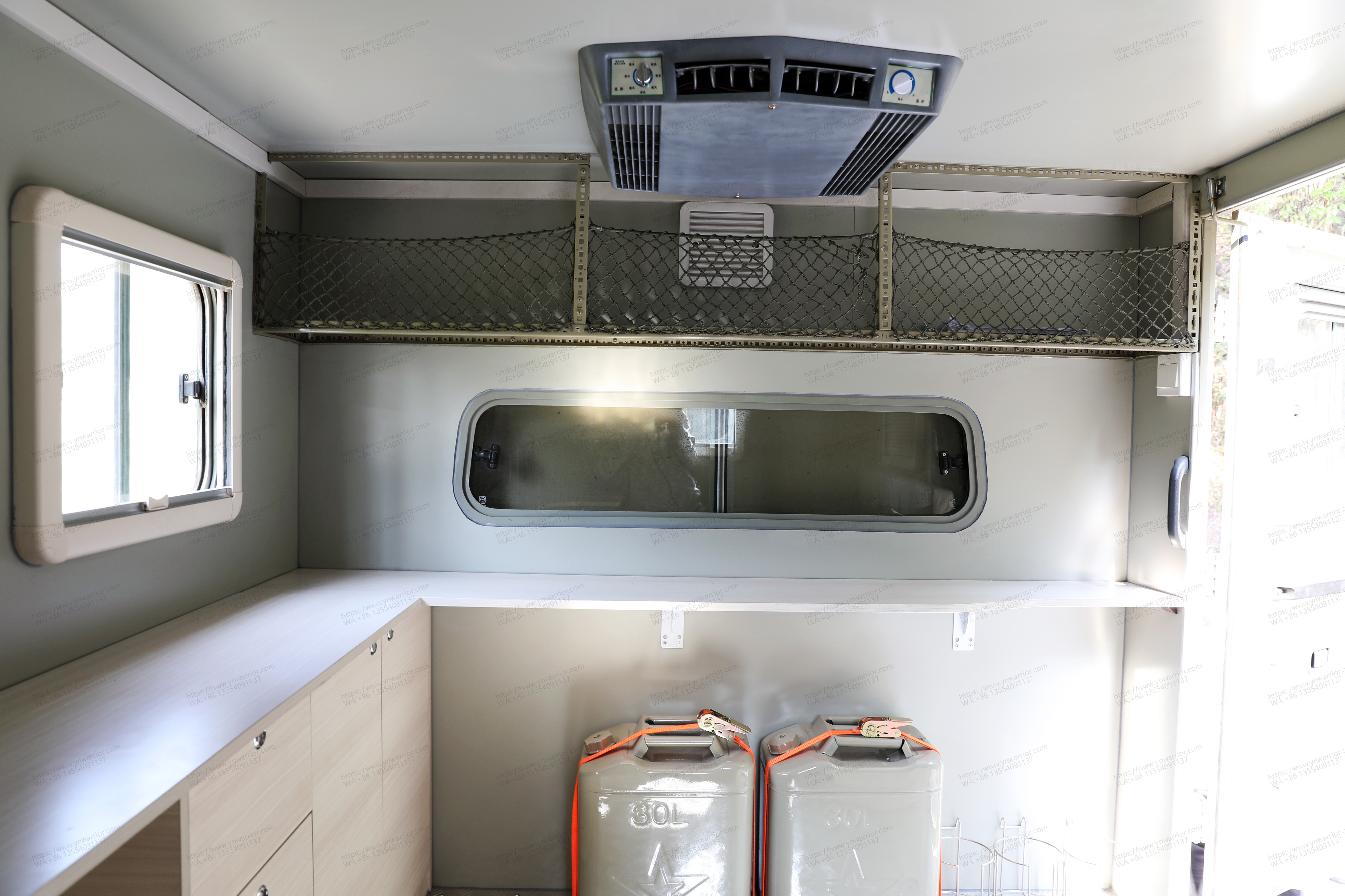 Chinese 4x4 off-road IVECO RV kitchen