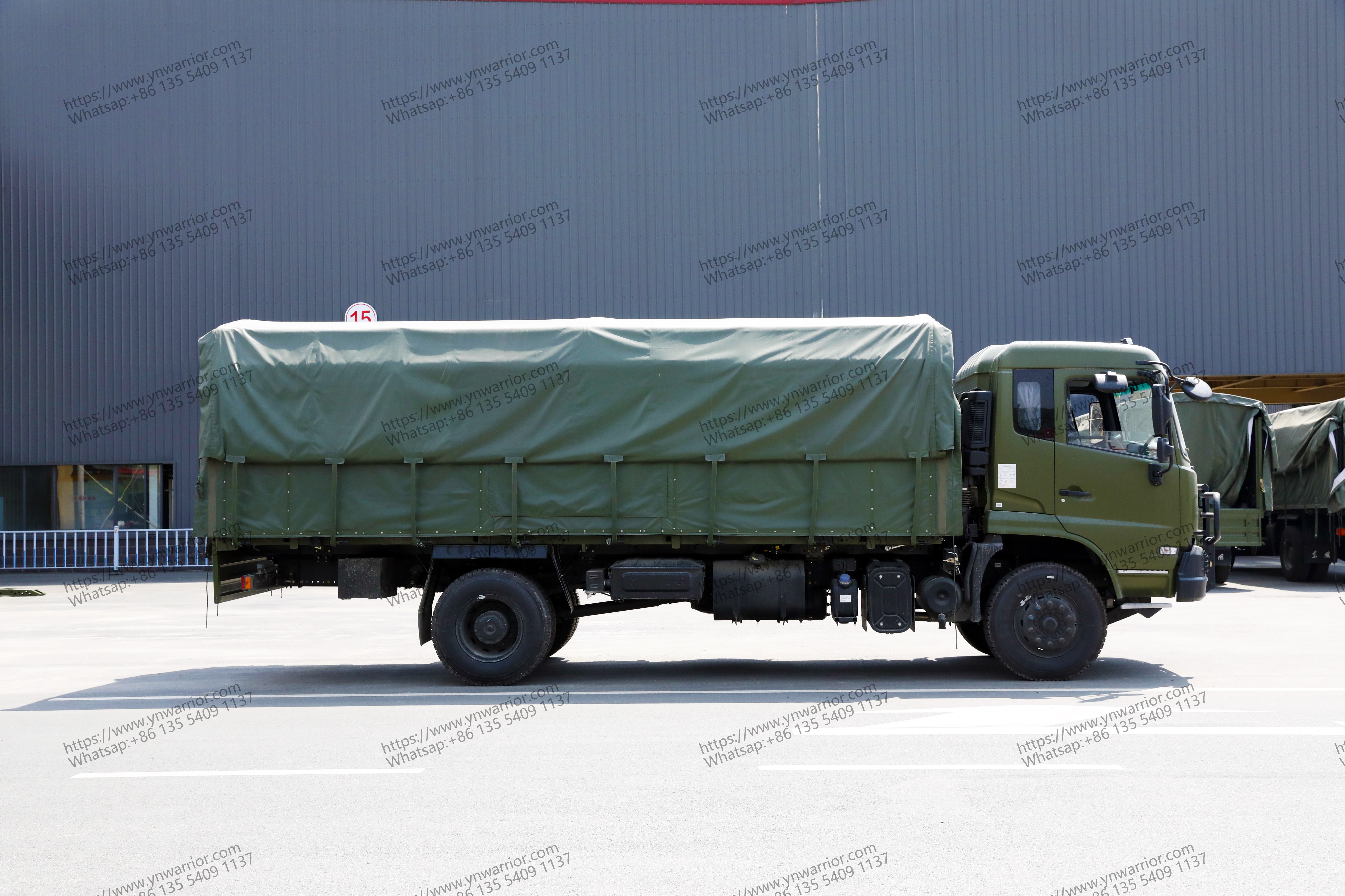 Dongfeng 4x4 truck with rain cannopoy side perspective