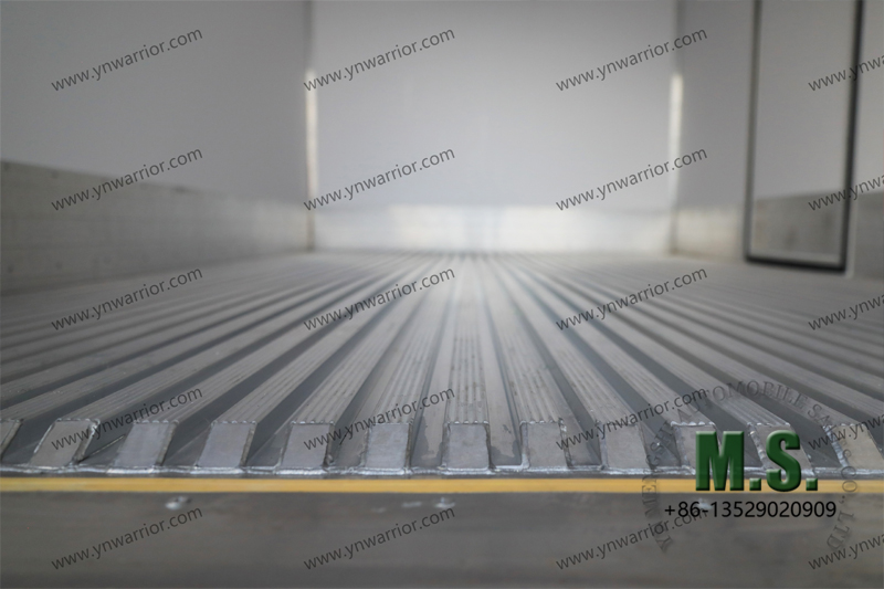 gutter floor borad of dongfeng 4x4 refrigerator truck