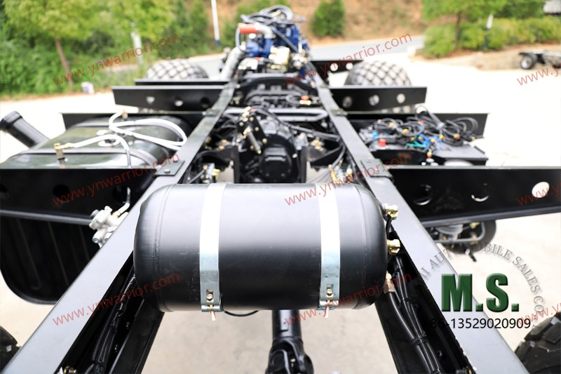 details and air cylinder of 6x6 off-road massive rolling chassis