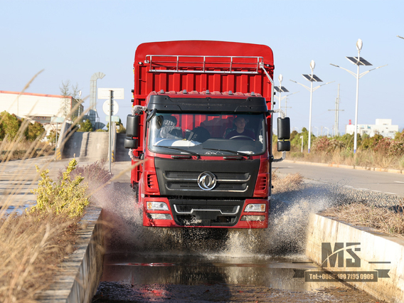 0.45-ton Gross Weight Dongfeng 4x2 Type Electric-hydraulic Tailgate Box-type Truck ,Weichai WP615.62 Engine, Ten gears ,Factory Direct Sale,Time-saving and labor-saving, Convenient Operation.