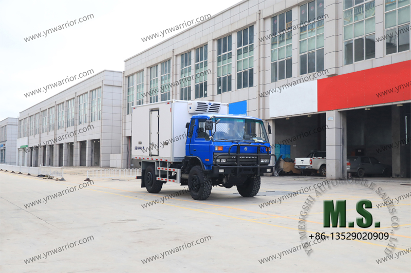 dongfeng 4x4 refrigerator truck made in CHina