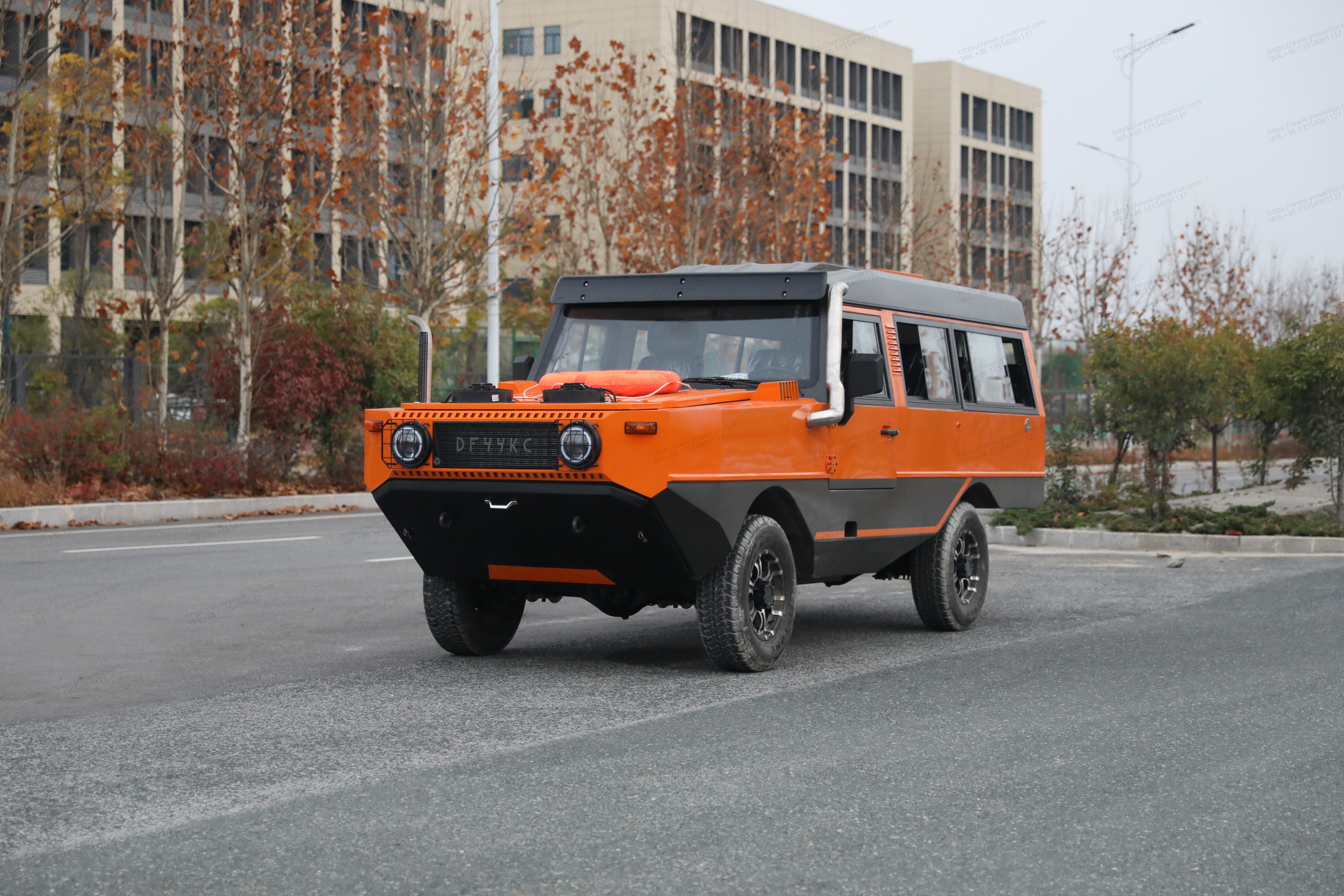 Chinese 4x4 off-road vehicle high ground clearance