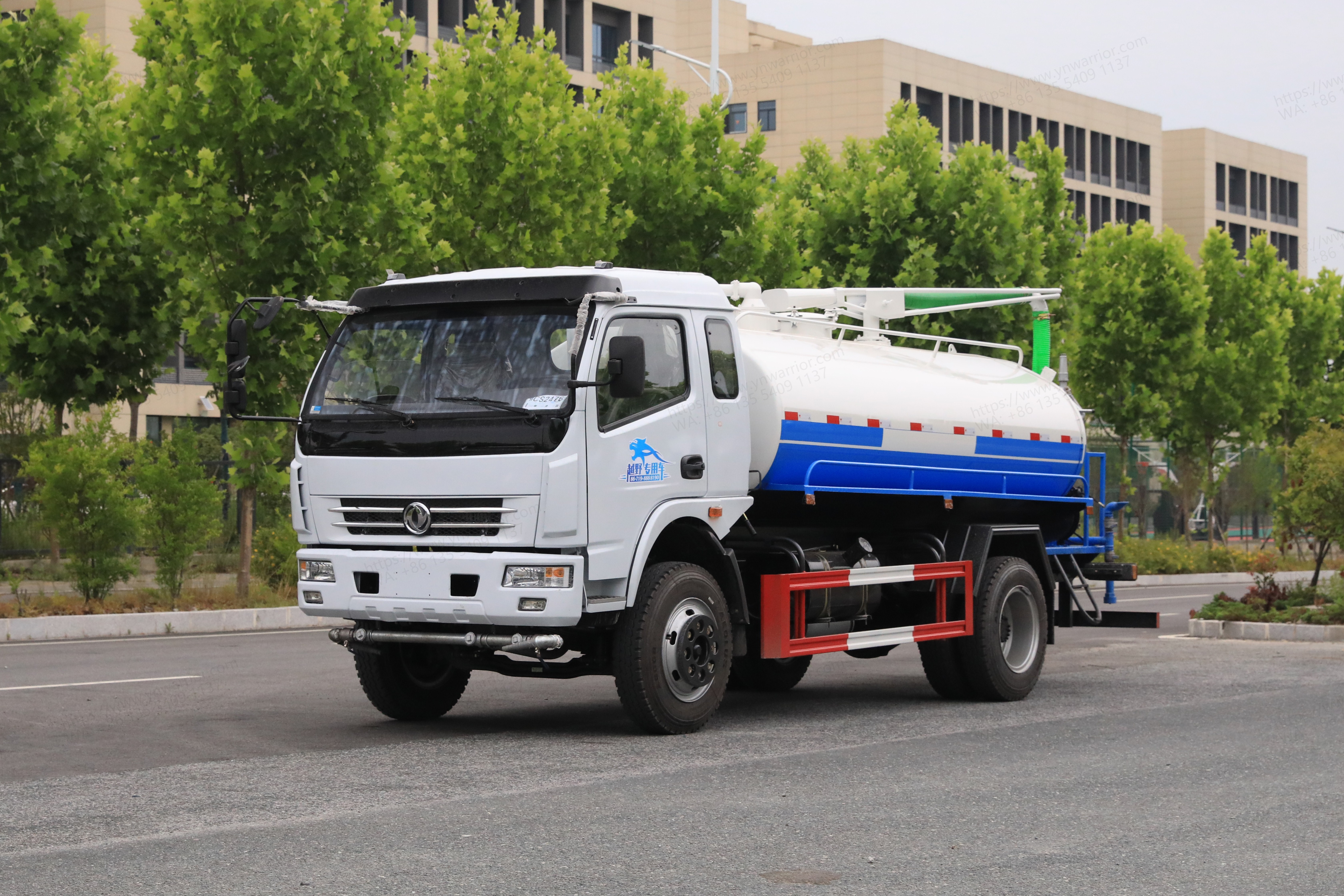 suction sewage truck Dongfeng